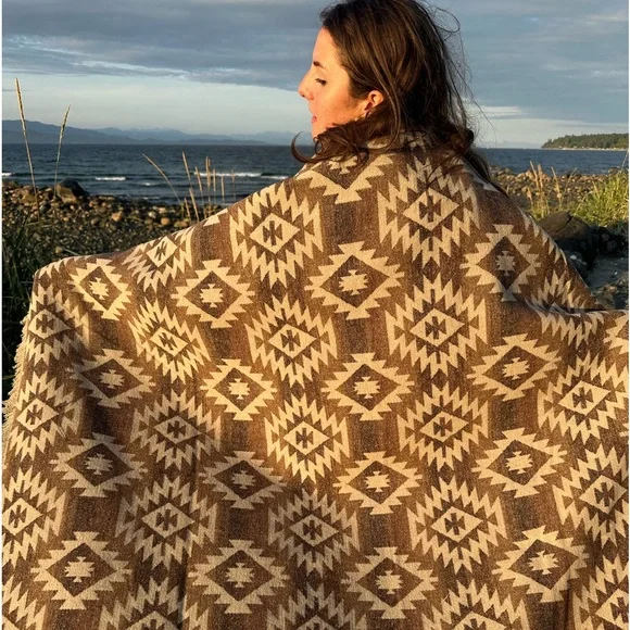 Blankets, - Picture 6 of 8